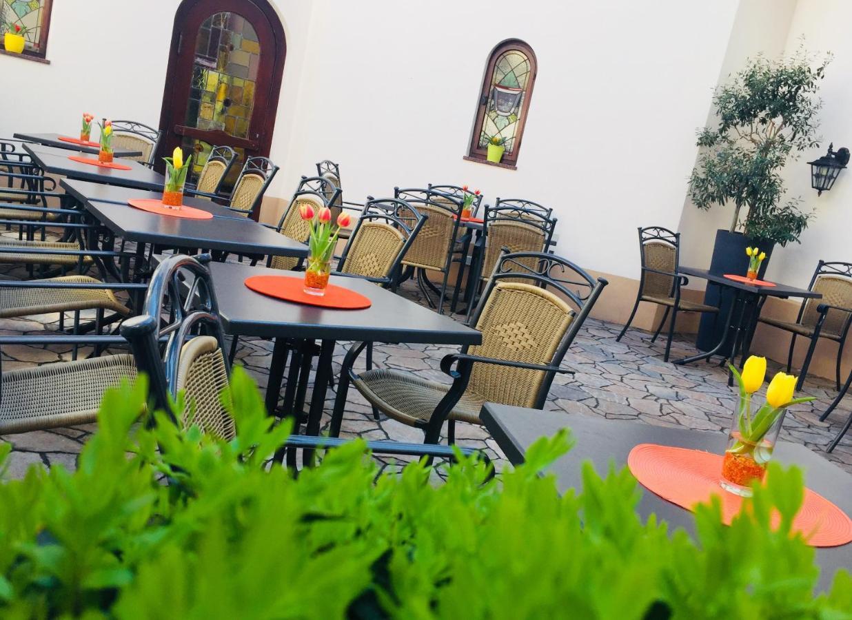 Altdeutsche Weinstube Hotel Ruedesheim am Rhein Ngoại thất bức ảnh