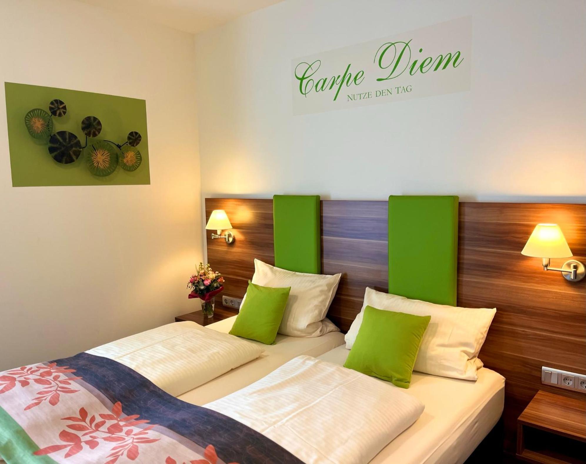 Altdeutsche Weinstube Hotel Ruedesheim am Rhein Ngoại thất bức ảnh