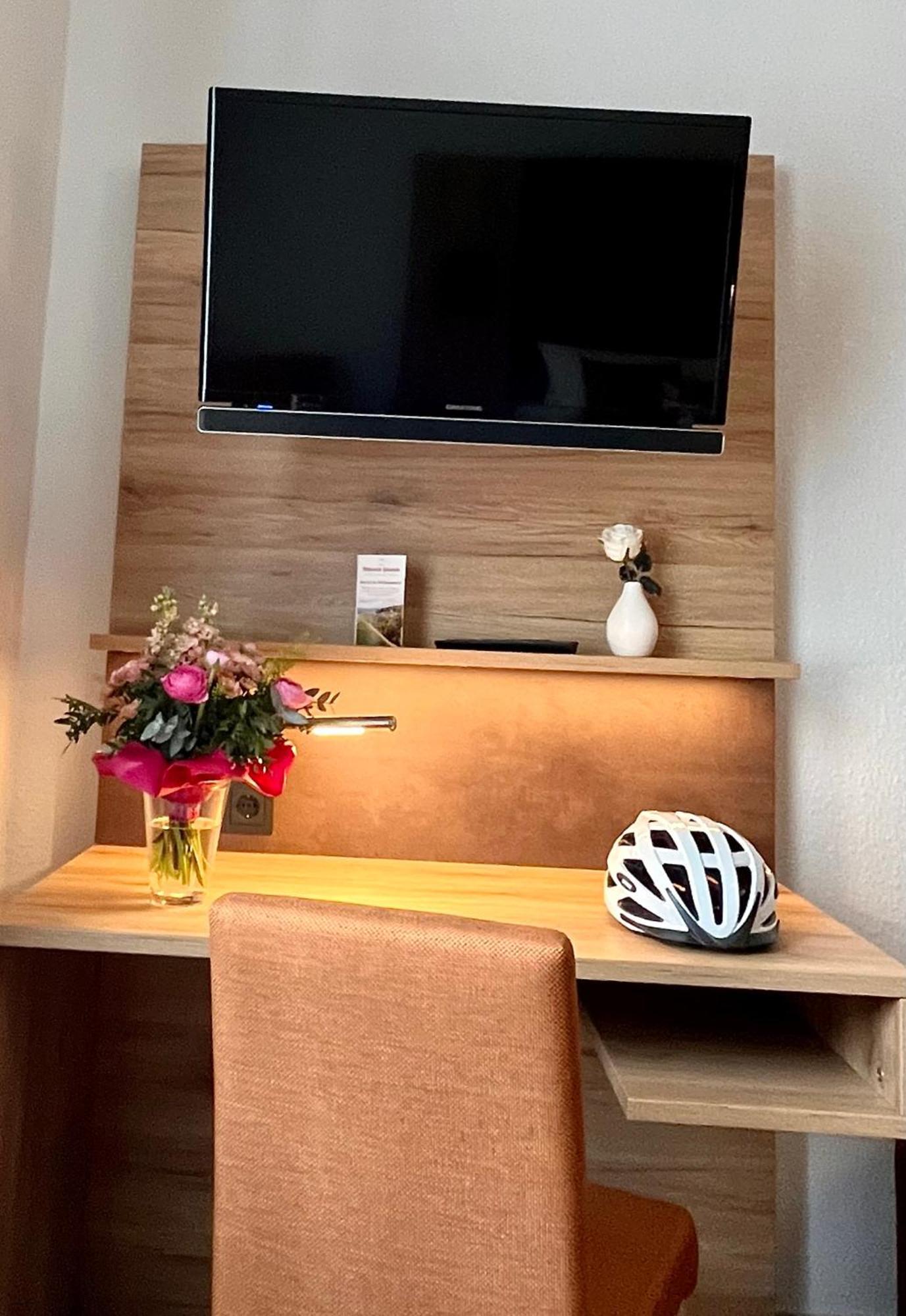 Altdeutsche Weinstube Hotel Ruedesheim am Rhein Ngoại thất bức ảnh