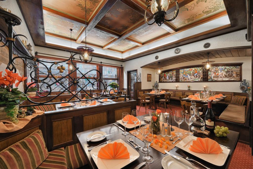 Altdeutsche Weinstube Hotel Ruedesheim am Rhein Ngoại thất bức ảnh