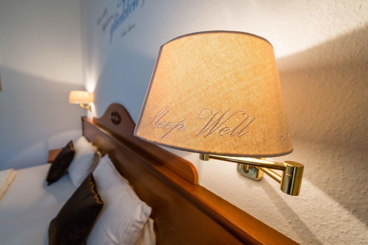 Altdeutsche Weinstube Hotel Ruedesheim am Rhein Ngoại thất bức ảnh