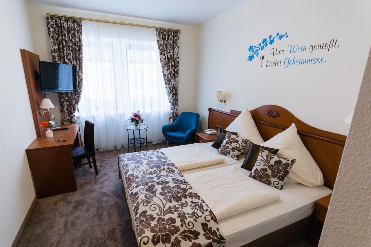 Altdeutsche Weinstube Hotel Ruedesheim am Rhein Ngoại thất bức ảnh